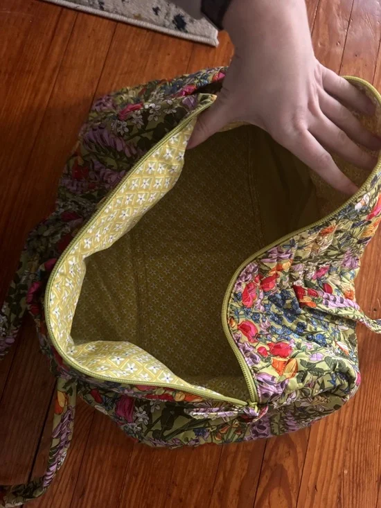 Vera Bradley small original duffle bag - green floral - Picture 3 of 8